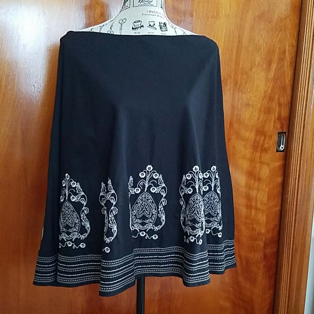 Radaella Petites black embroidered skirt
